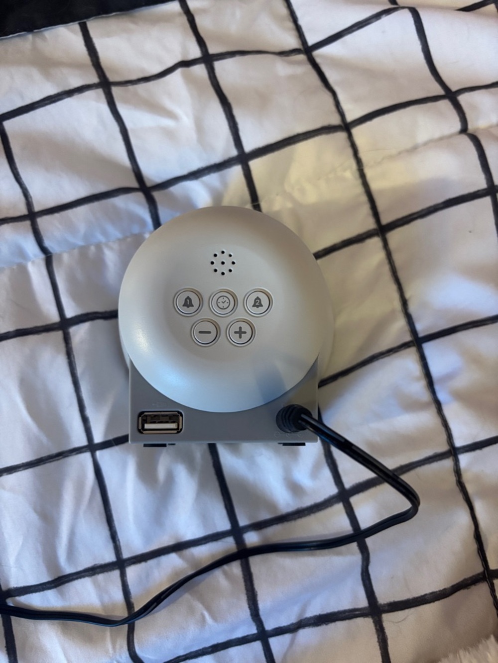 Alarm clock - Picture 2 of 3